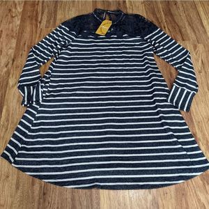 Women's Andree Sweater Lace Dress Size Large